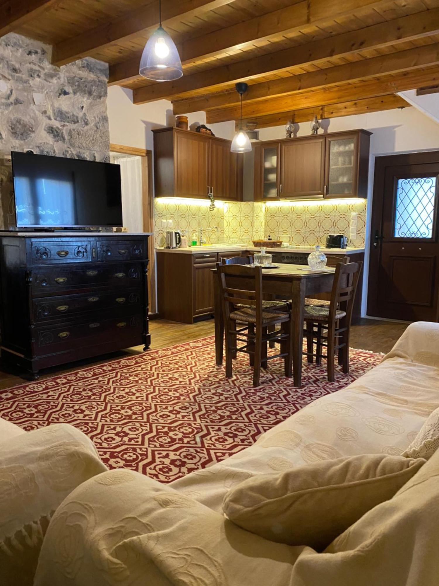 فيلا Ypsus House ستيمنيتسا المظهر الخارجي الصورة